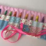 Crayon roll